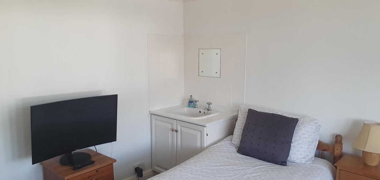 Private Rooms Just 19 Minutes From Central London Northfleet Exterior photo