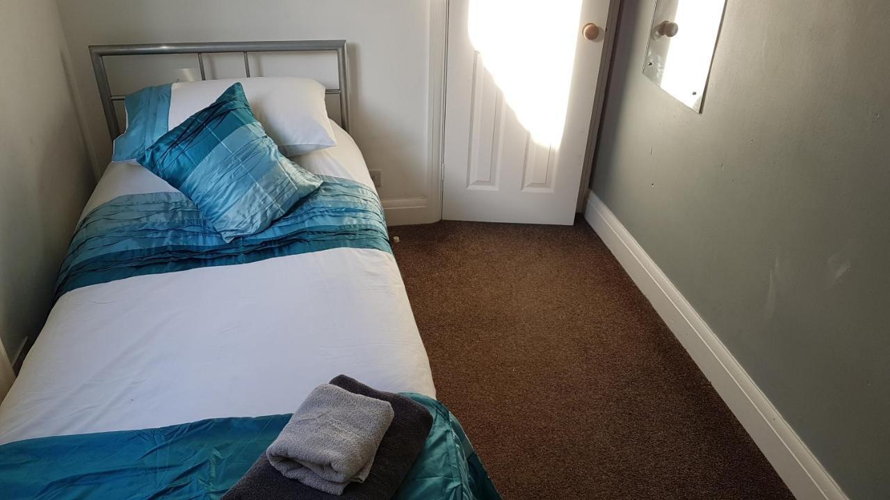 Private Rooms Just 19 Minutes From Central London Northfleet Exterior photo